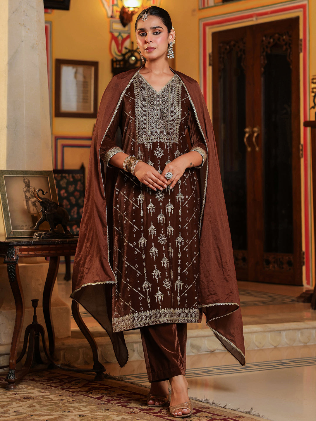 Brown Velvet Foil Print 3-Piece Kurta Set