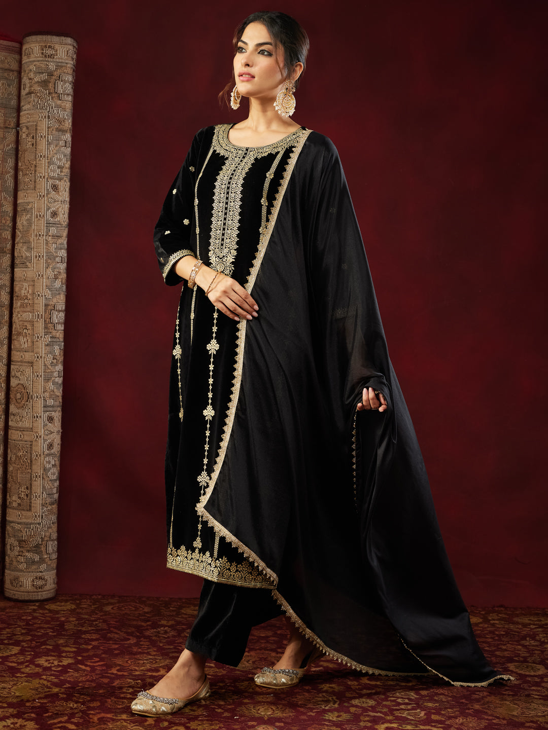 Black Velvet Foil Print 3-Piece Kurta Set