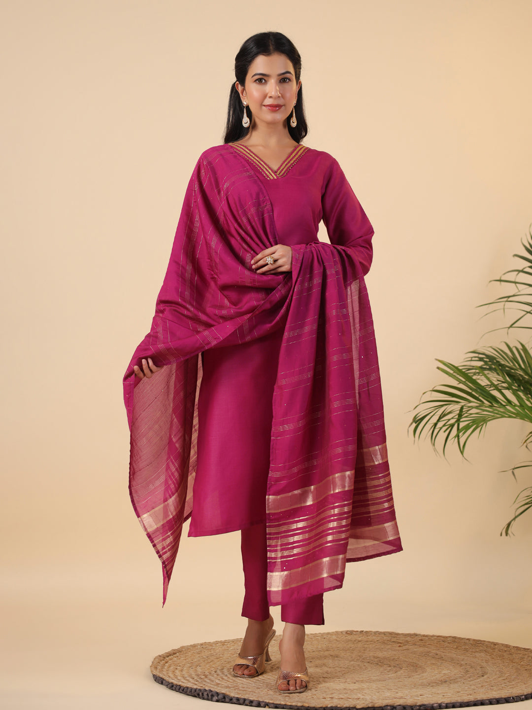 Magenta-Cotton-Blend-Straight-Solid-3-Piece-Kurta-Set