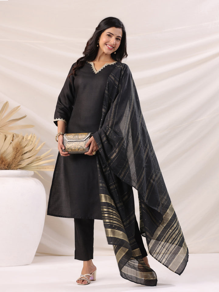 Black Cotton Blend Straight Solid 3-Piece Kurta Set