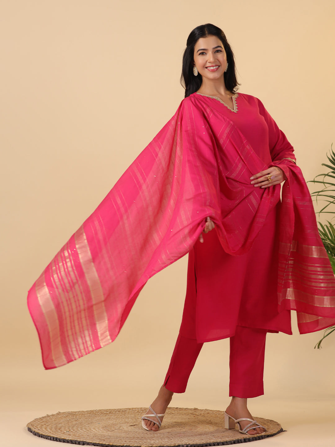 Pink Cotton Blend Straight Solid 3-Piece Kurta Set