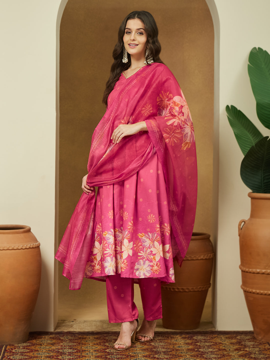 Black-Cotton-Blend-Floral-Printed-3-Piece-Anarkali-Set