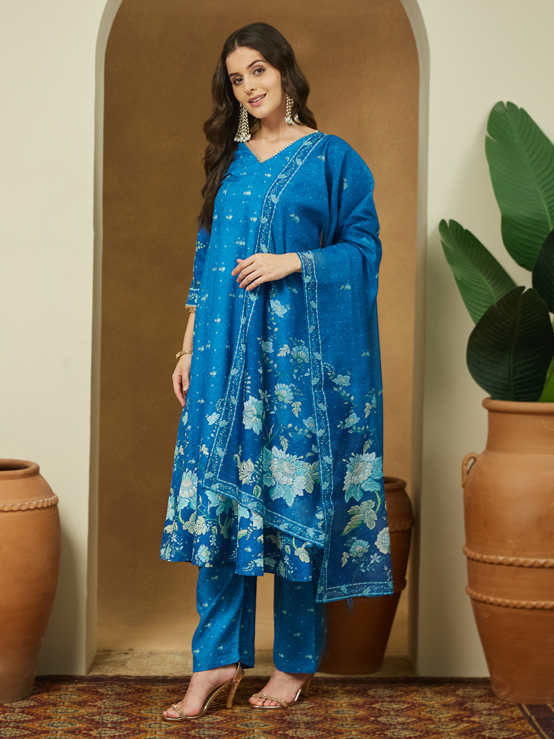 Blue-Cotton-Blend-Floral-Printed-3-Piece-Anarkali-Set