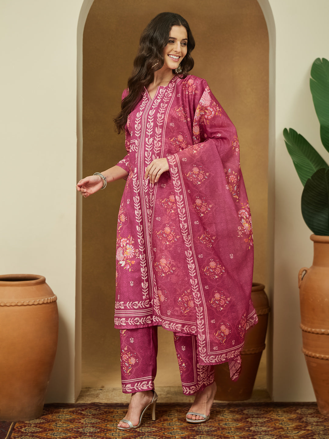 Pink-Cotton-Blend-Straight-Floral-Printed-3-Piece-Kurta-Set