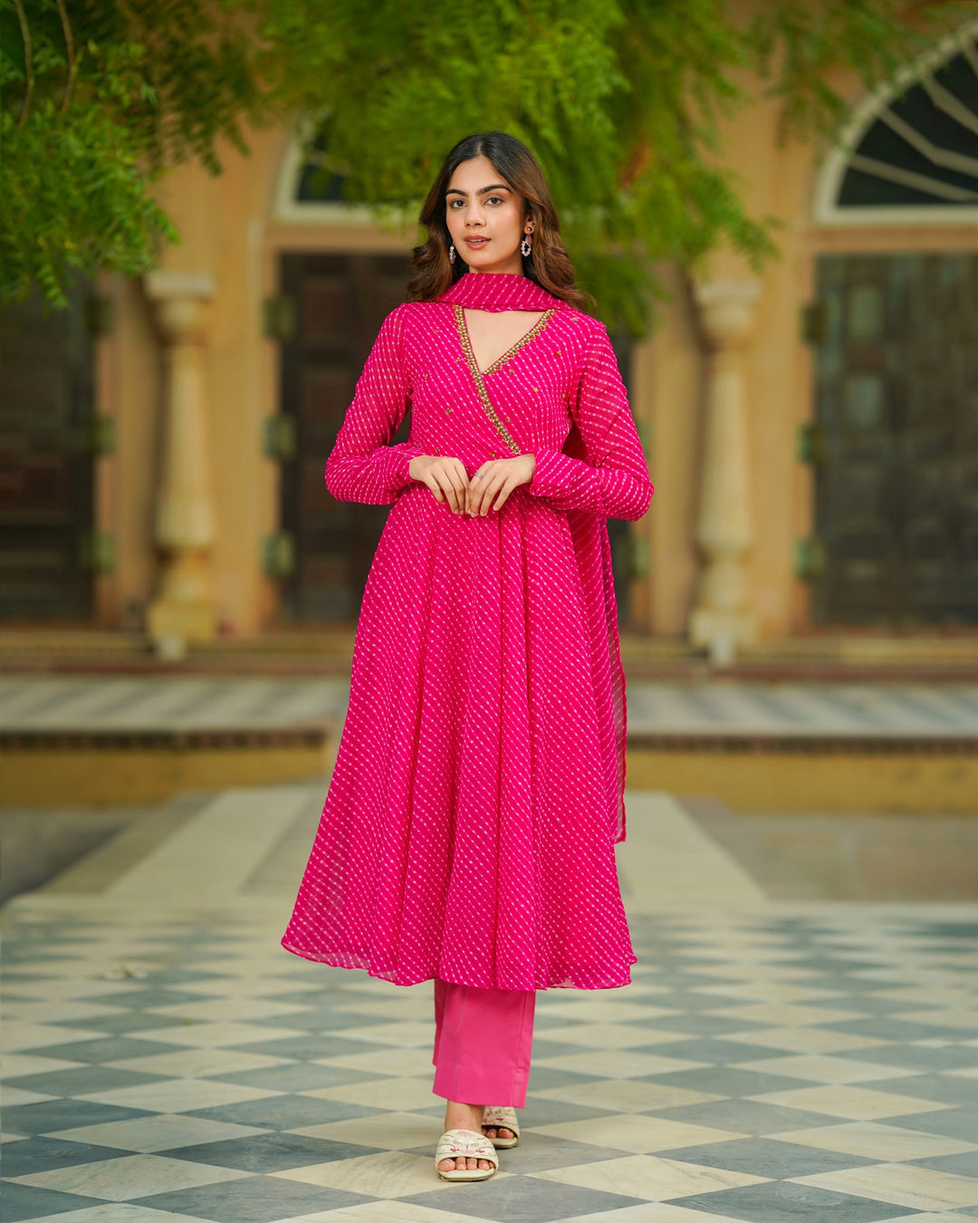 Royal-Pink-Georgette-Embroidered-Kalidaar-3-Piece-Kurta-Set
