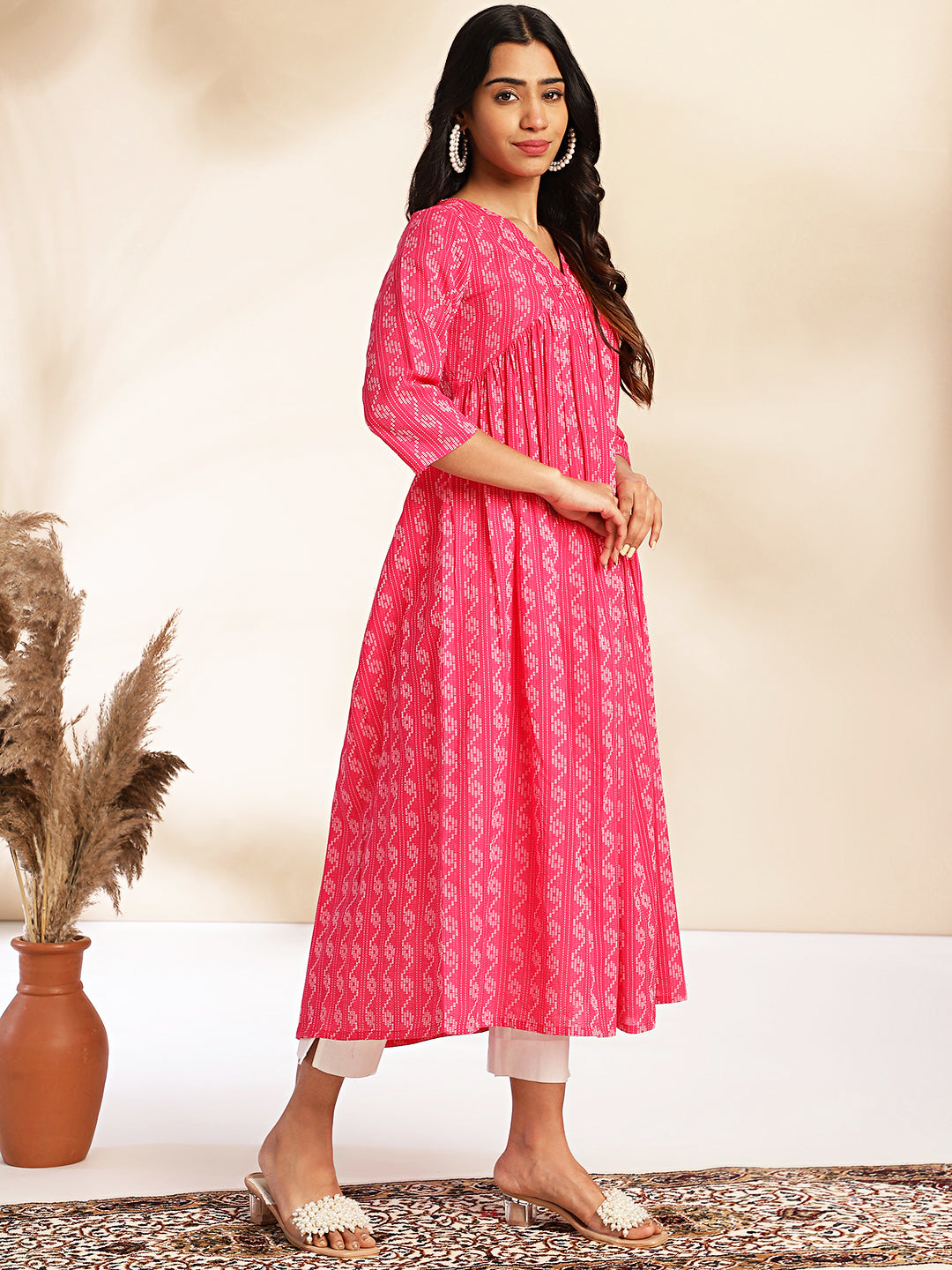 Pink-Cotton-Woven-Design-V-Neck-Kurta