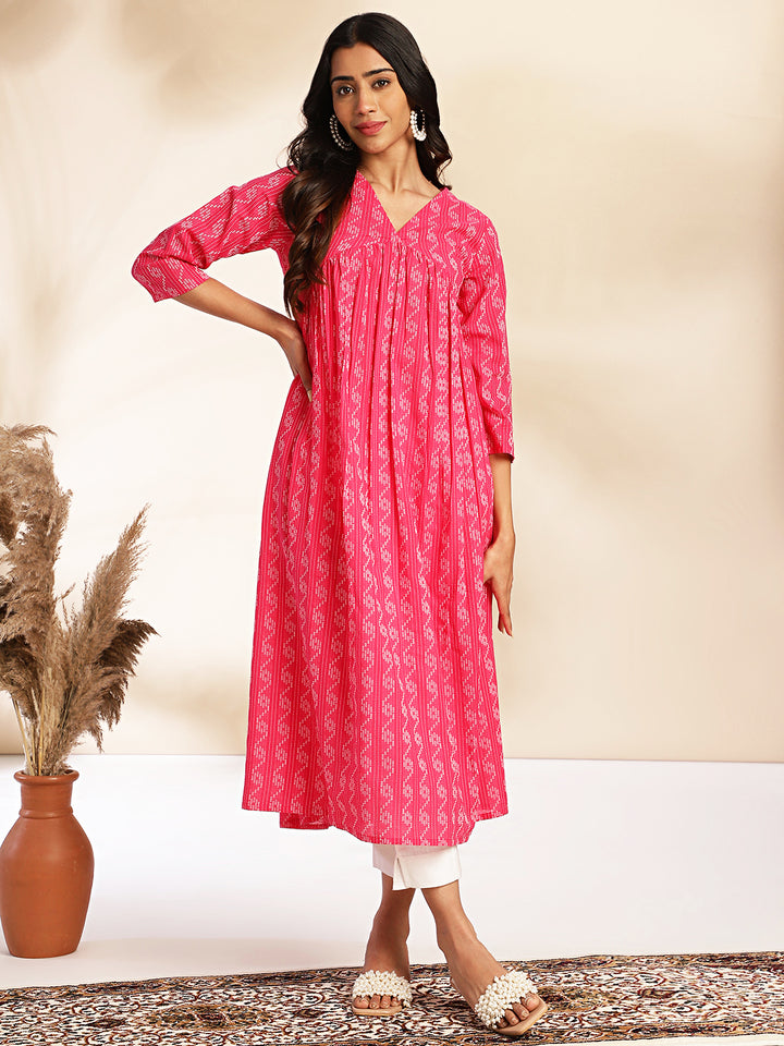 ZERESOUQ-Pink-Cotton-Woven-Design-V-Neck-Kurta