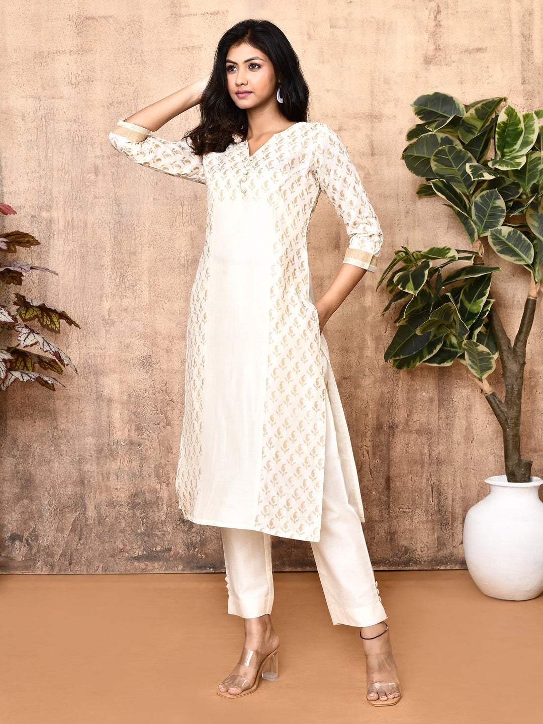 ZERESOUQ-Jenni-Off-White-Maheshweri-Silk-Handloom-2-Piece-Kurta-Set