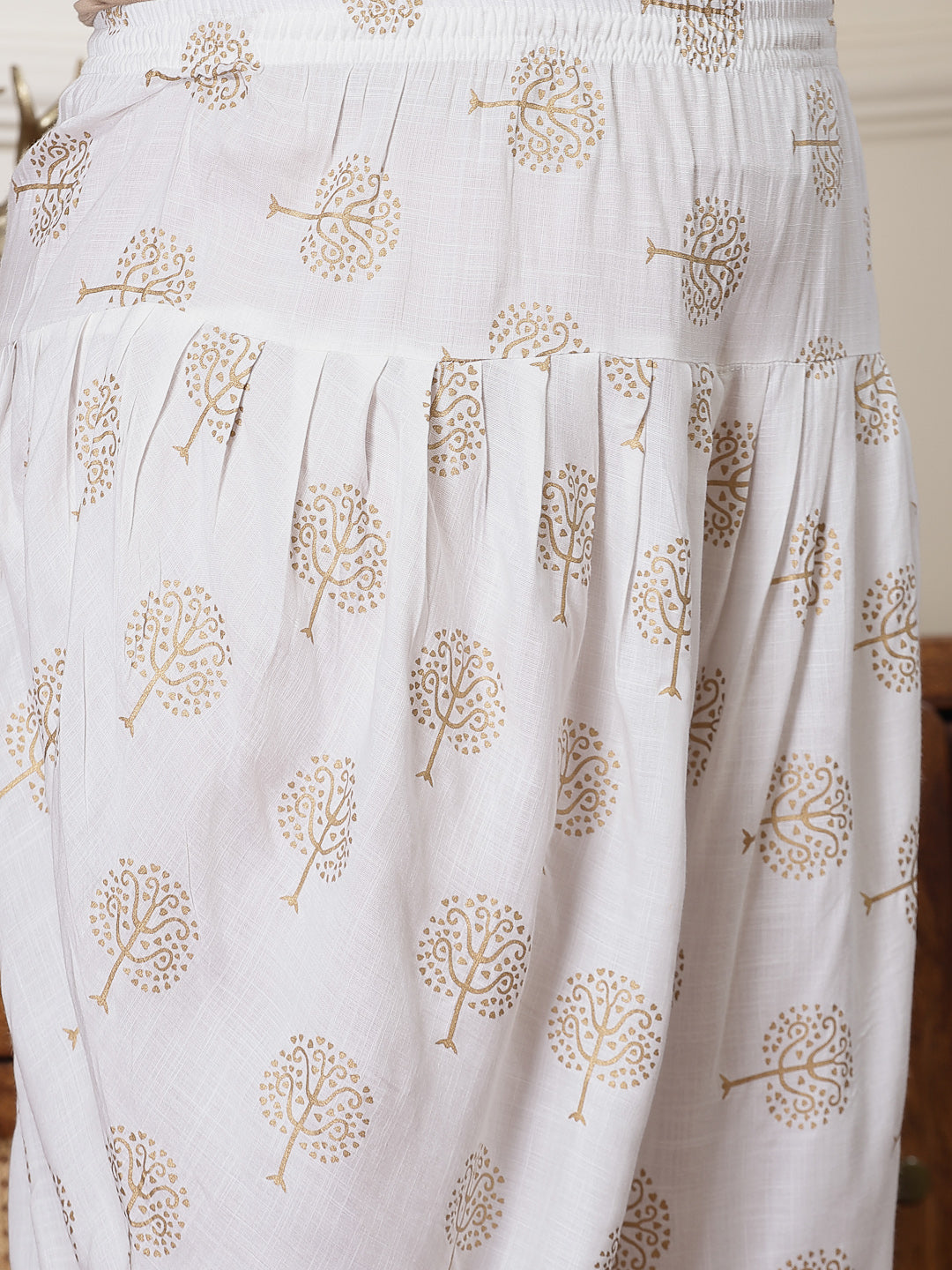 Violet-Rayon-Printed-&-Embroidered-Kurti-&-Dhoti-Pant-Set