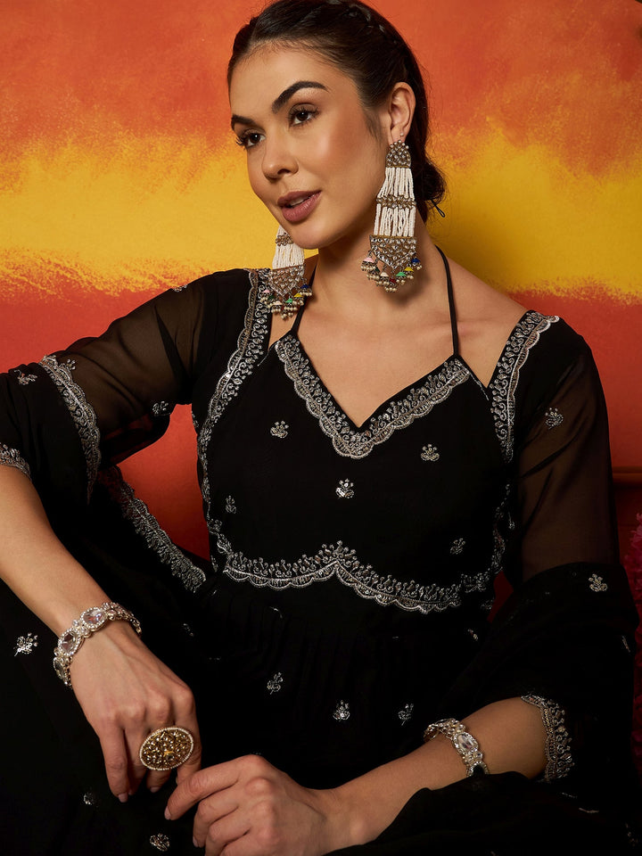 Black Solid & Embroidered Georgette Anarkali Kurta Pant With Dupatta