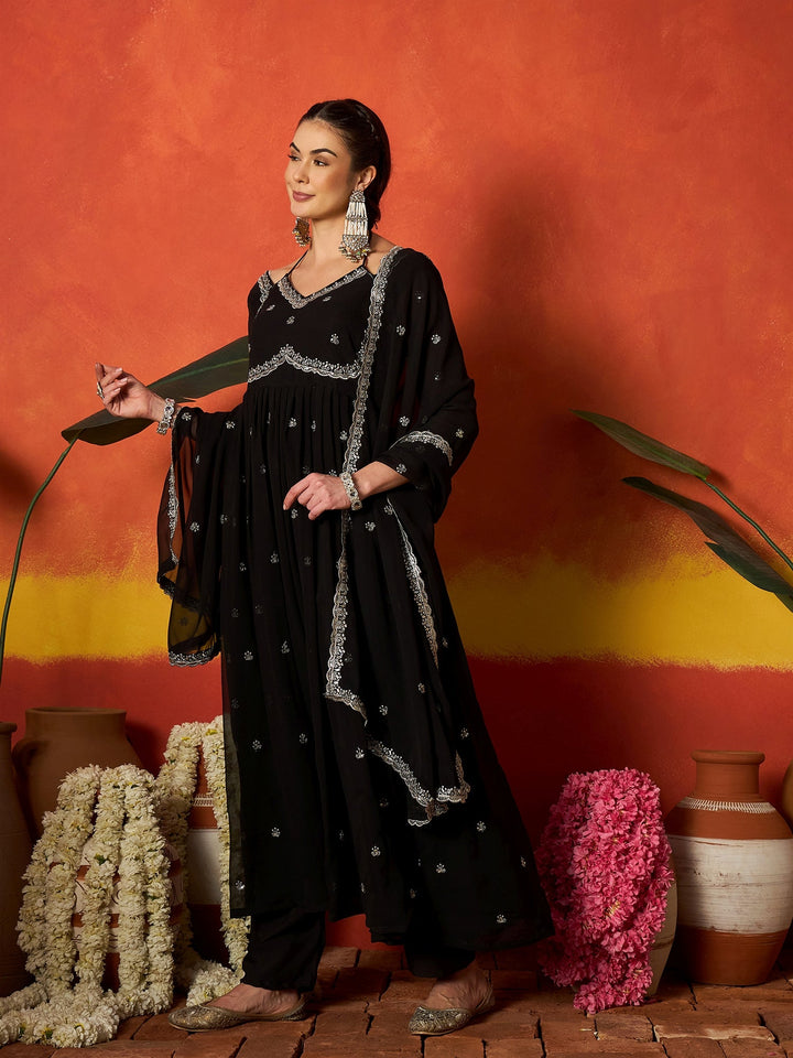 Black Solid & Embroidered Georgette Anarkali Kurta Pant With Dupatta