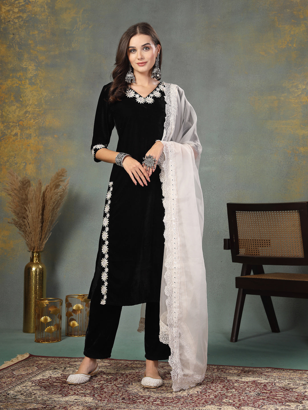 Black-Velvet-Solid-&-Embroidered-3-Piece-Kurta-Set