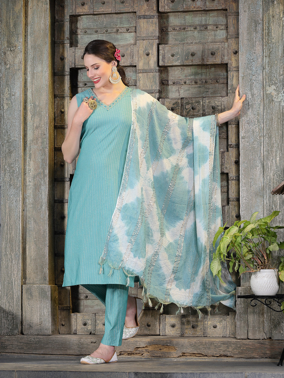 Light-Green-Cotton-Designed-Straight-3-Piece-Kurta-Set