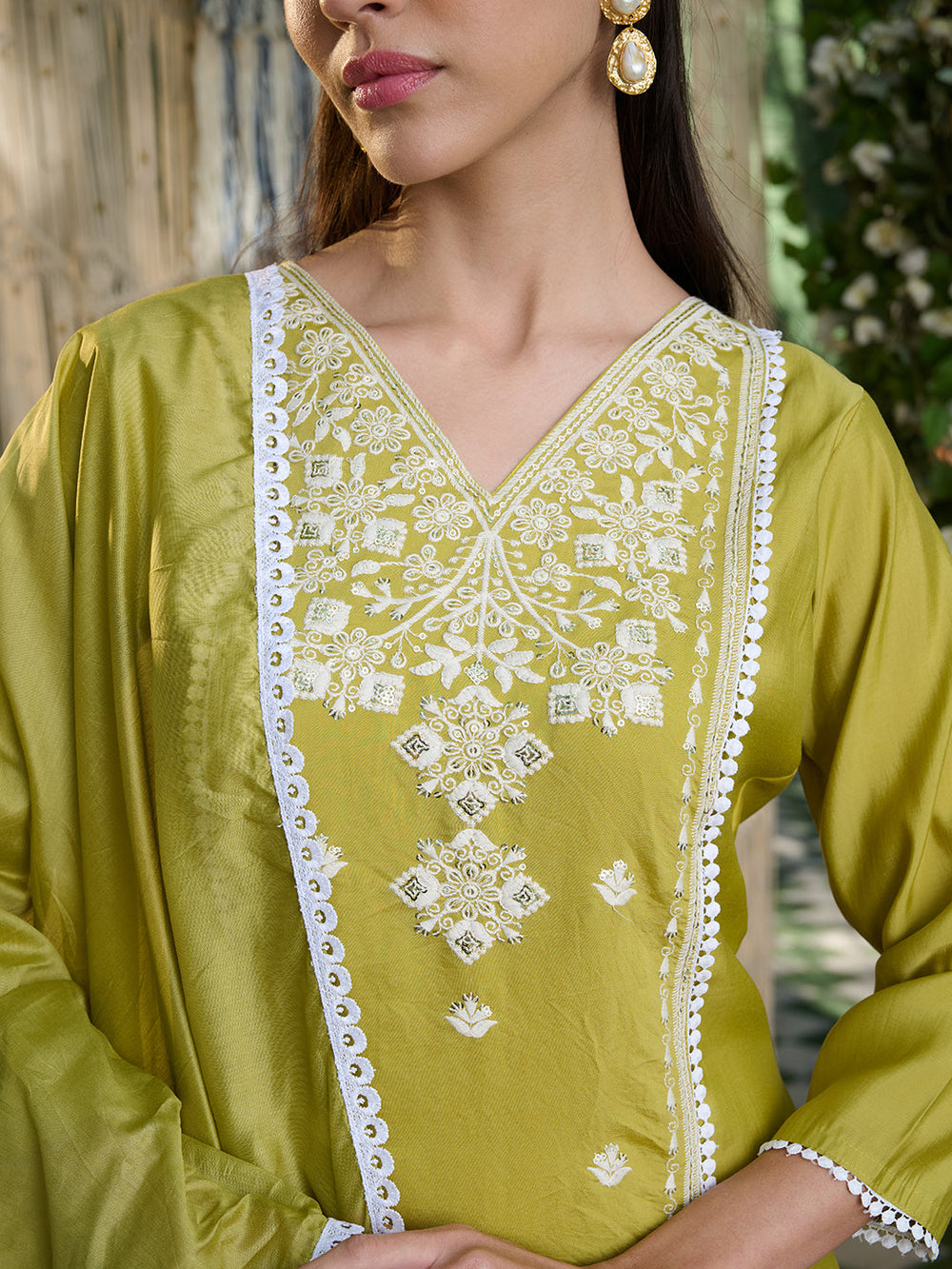Green-Silk-Embroidered-Straight-3-Piece-Kurta-Set