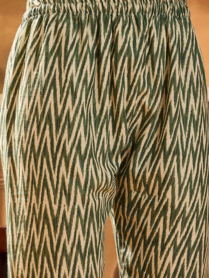 Green Geometric Printed Cotton Blend Straight Kurta Pant Dupatta Set