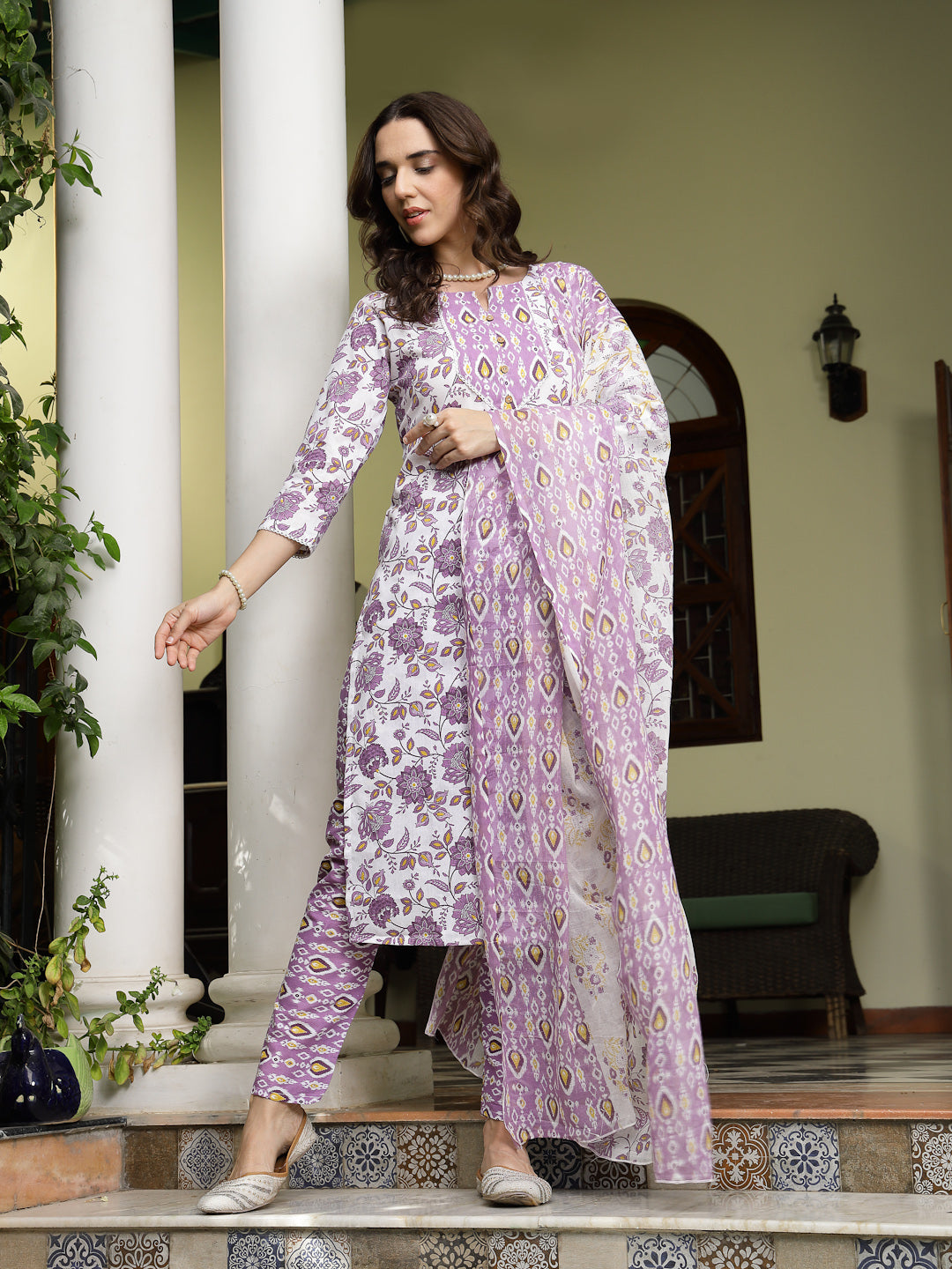 Lavender-Cotton-Floral-Printed-3-Piece-Kurta-Set