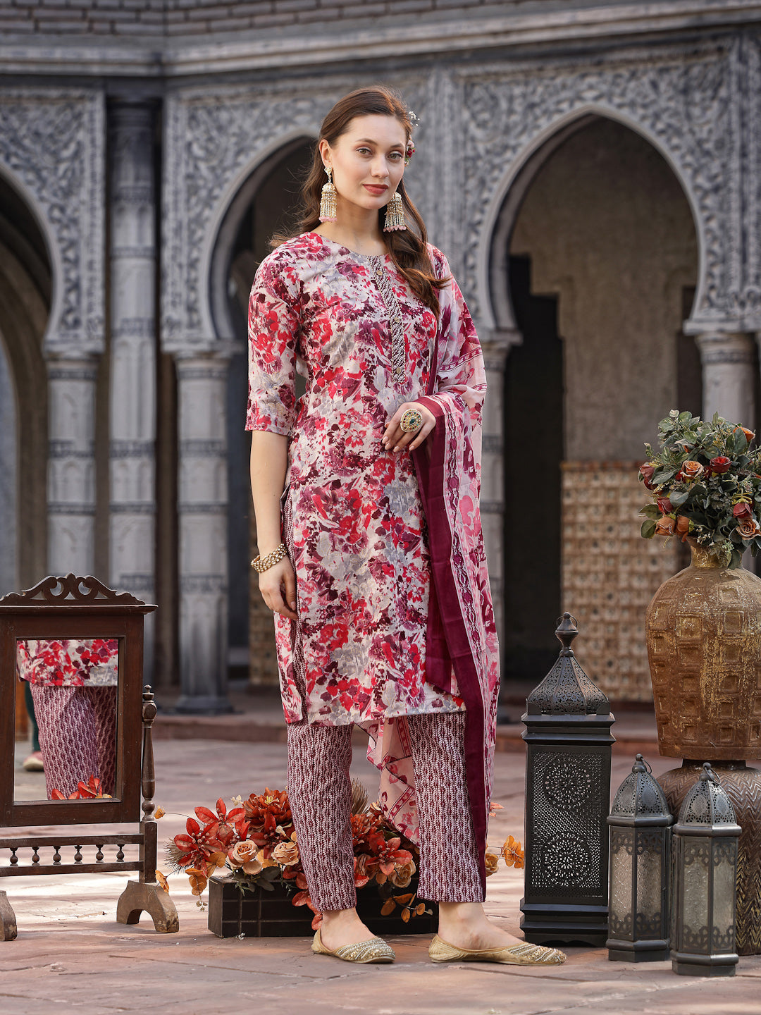 Pink-Cotton-Floral-Printed-Straight-3-Piece-Kurta-Set