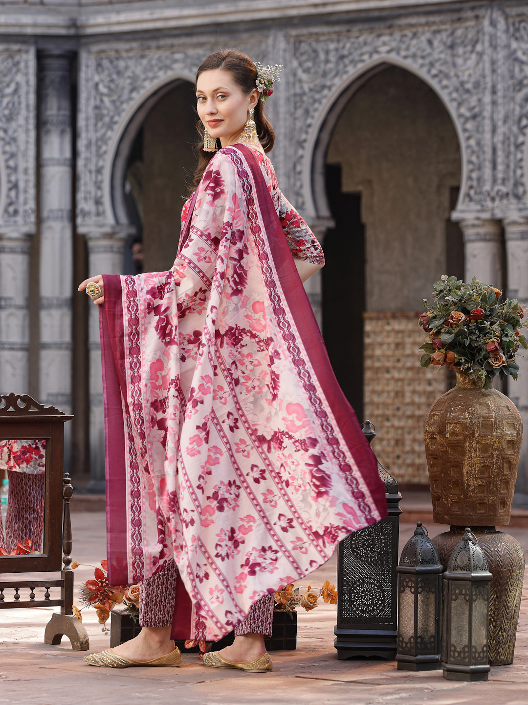 Pink-Cotton-Floral-Printed-Straight-3-Piece-Kurta-Set