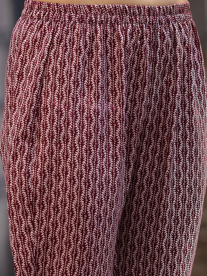 Pink-Cotton-Floral-Printed-Straight-3-Piece-Kurta-Set