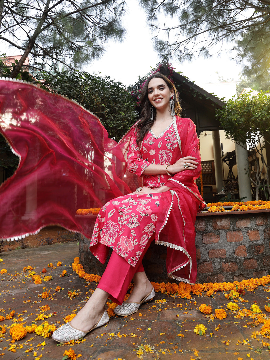 Pink-Rayon-Floral-Printed-Straight-3-Piece-Kurta-Set