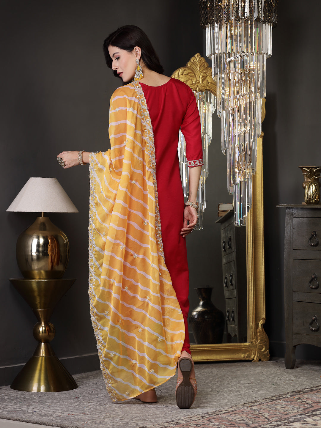 Pink-Lehariya-Silk-Embroidered-Straight-3-Piece-Kurta-Set