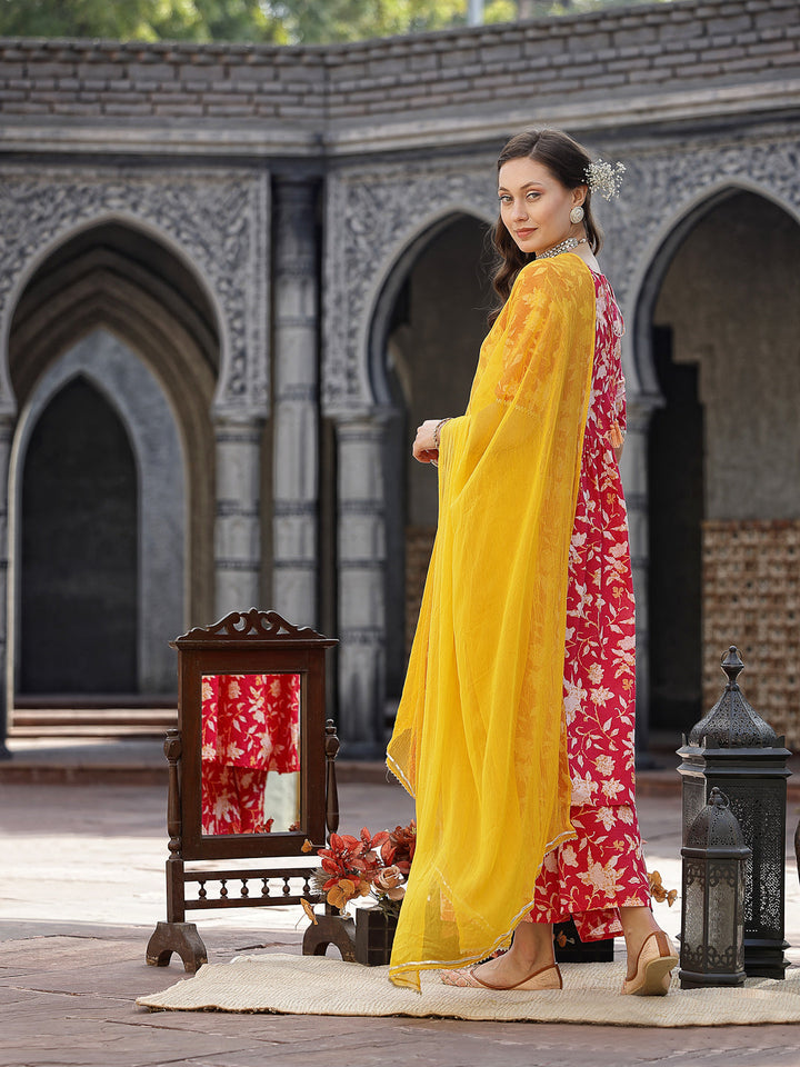 Pink-Cotton-Floral-Printed-3-Piece-Kurta-Set