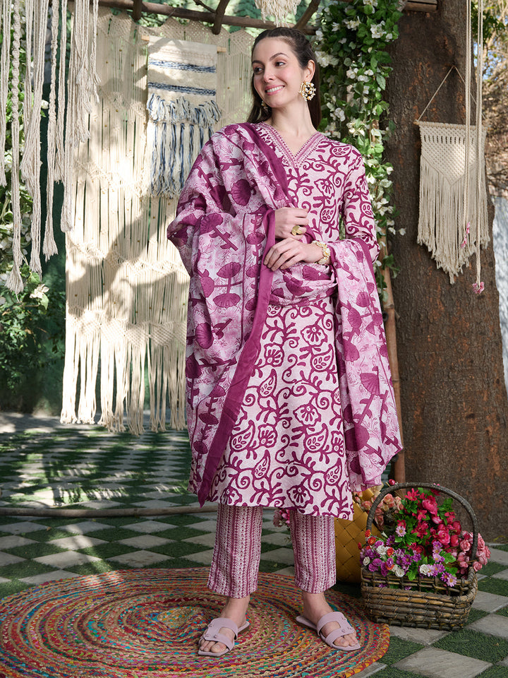 Red-Cotton-Blend-Ethnic-Printed-3-Piece-Kurta-Set