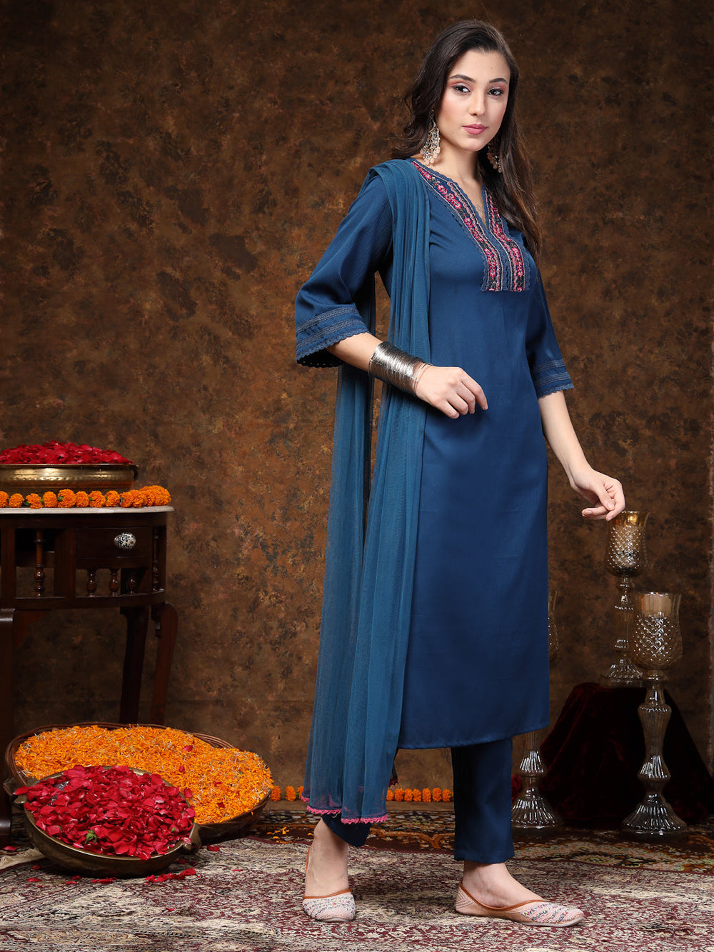 Teal-Blue-Crepe-Solid-Embroidered-3-Piece-Kurta-Set