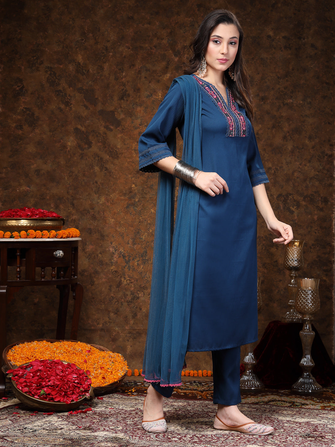 Teal-Blue-Crepe-Solid-Embroidered-3-Piece-Kurta-Set