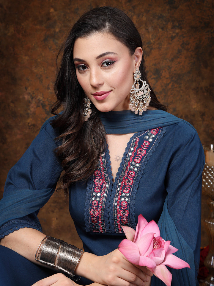 Teal-Blue-Crepe-Solid-Embroidered-3-Piece-Kurta-Set
