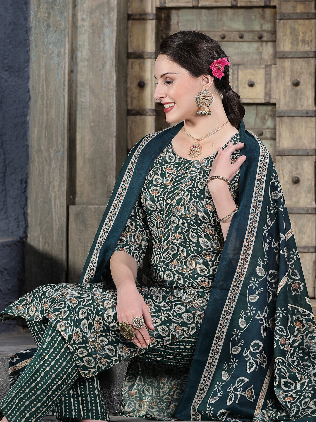 Dark-Green-Cotton-Floral-Printed-Straight-3-Piece-Kurta-Set