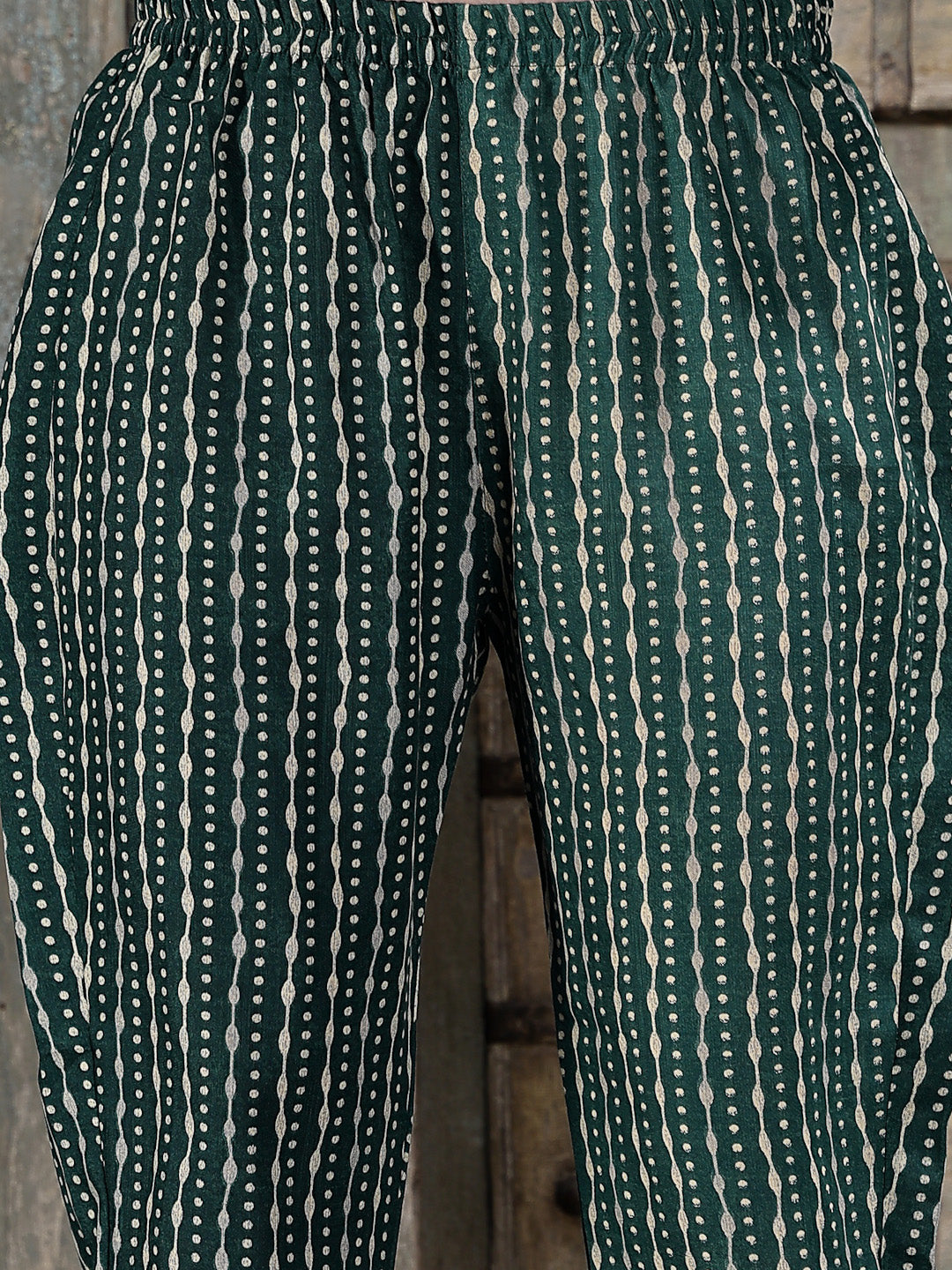 Dark-Green-Cotton-Floral-Printed-Straight-3-Piece-Kurta-Set