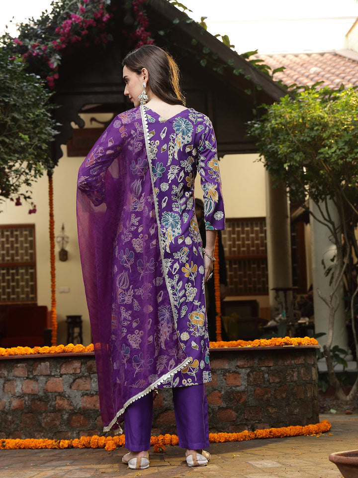 Violet-Rayon-Floral-Printed-Straight-3-Piece-Kurta-Set