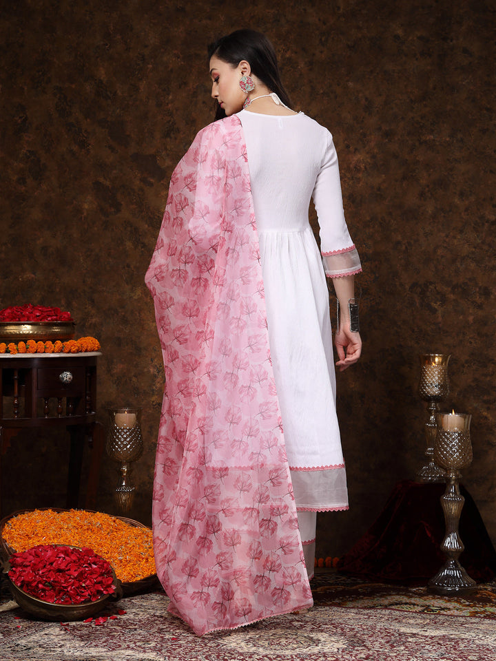 White-Crepe-Embroidered-Italian-Crush-3-Piece-Kurta-Set