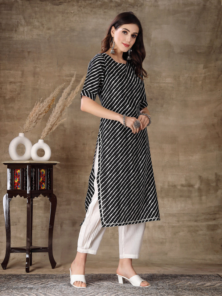 Black-Lehariya-Cotton-Straight-2-Piece-Kurta-Set