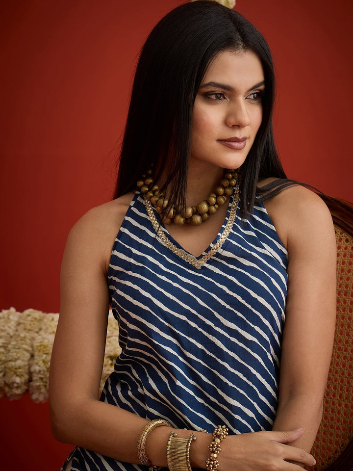 Blue Leheriya Printed Cotton Straight Short Kurti With Farshi Salwar