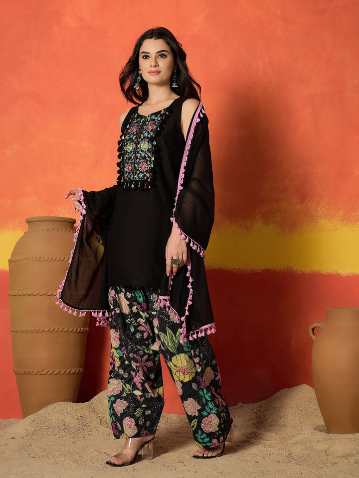 Women's Black Solid & Embroidered Pure Cotton Straight Kurti Farshi Salwar With Dupatta Set