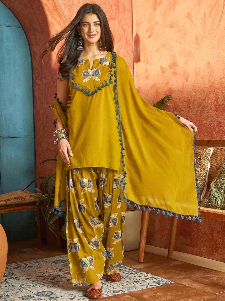 Corn Solid Cotton Straight Kurti Farshi Salwar Dupatta Set