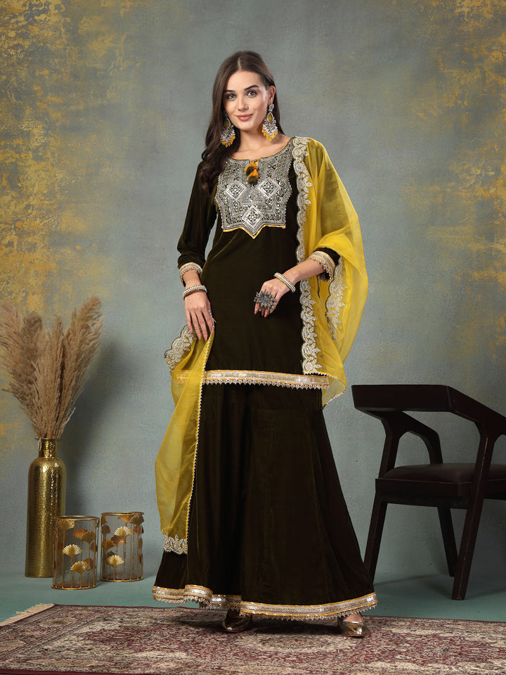Green-Velvet-Embroidered-Straight-Sharara-Set