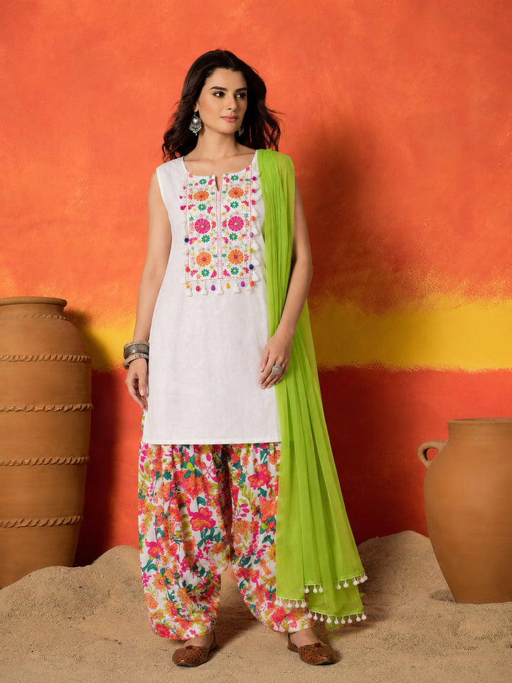 White Solid & Embroidered Pure Cotton Straight Kurti Farshi Salwar With Dupatta