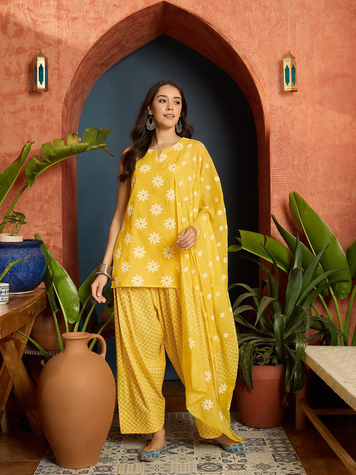 Yellow Floral Printed Pure Cotton Straight Kurti Farshi Salwar With Dupatta