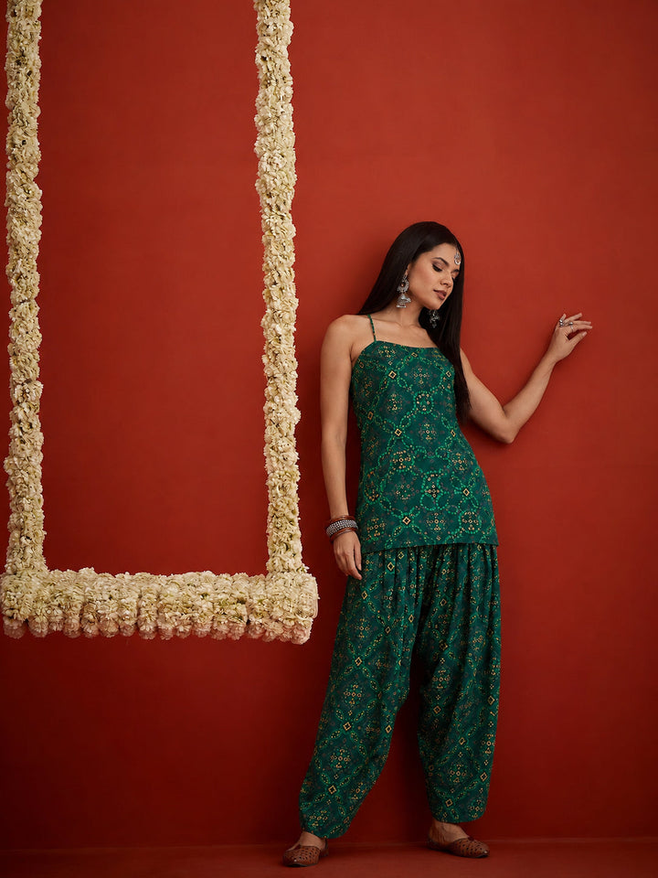Green Bandhej Printed Reyon Straight Short Kurti With Farshi Salwar