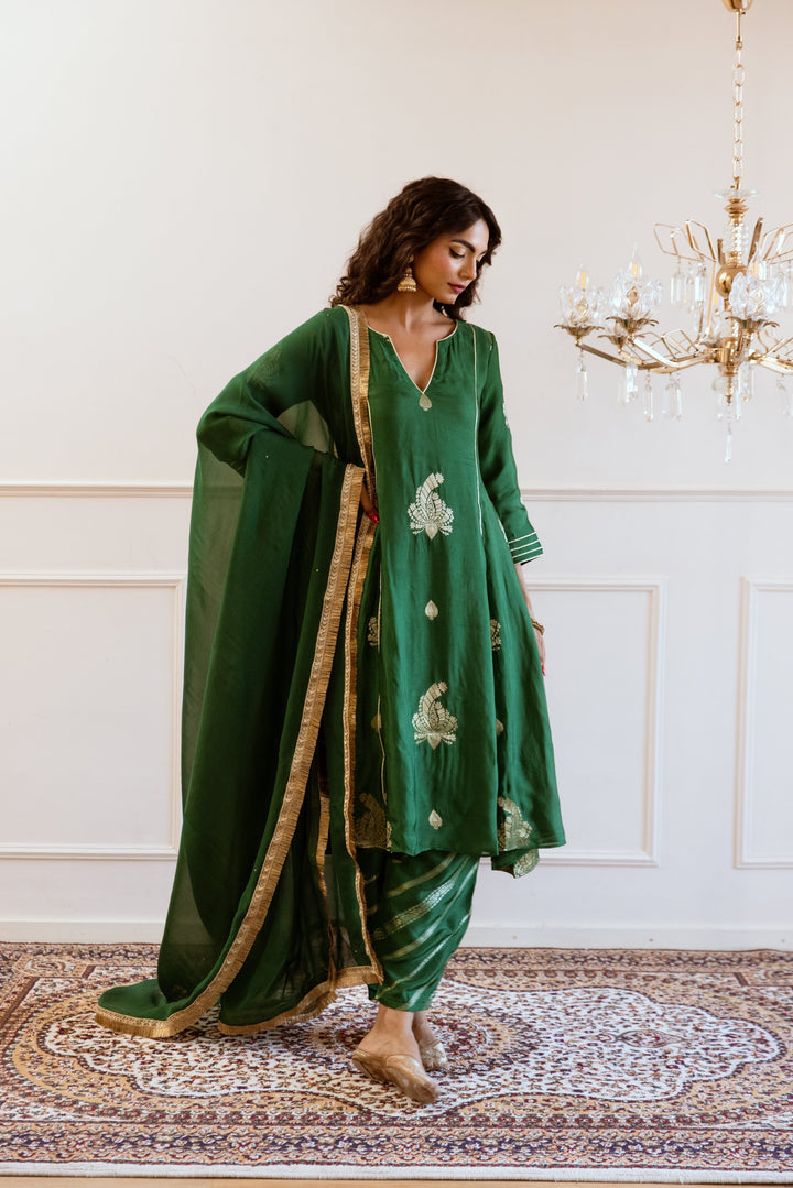 Kale-Green-Muslin-Silk-V-Neck-Anarkali-Set