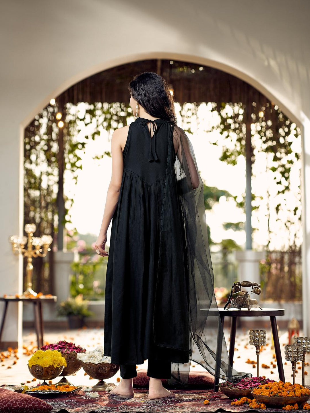 Black-Rayon-Halter-Neck-Gathered-3-Piece-Kurta-Set