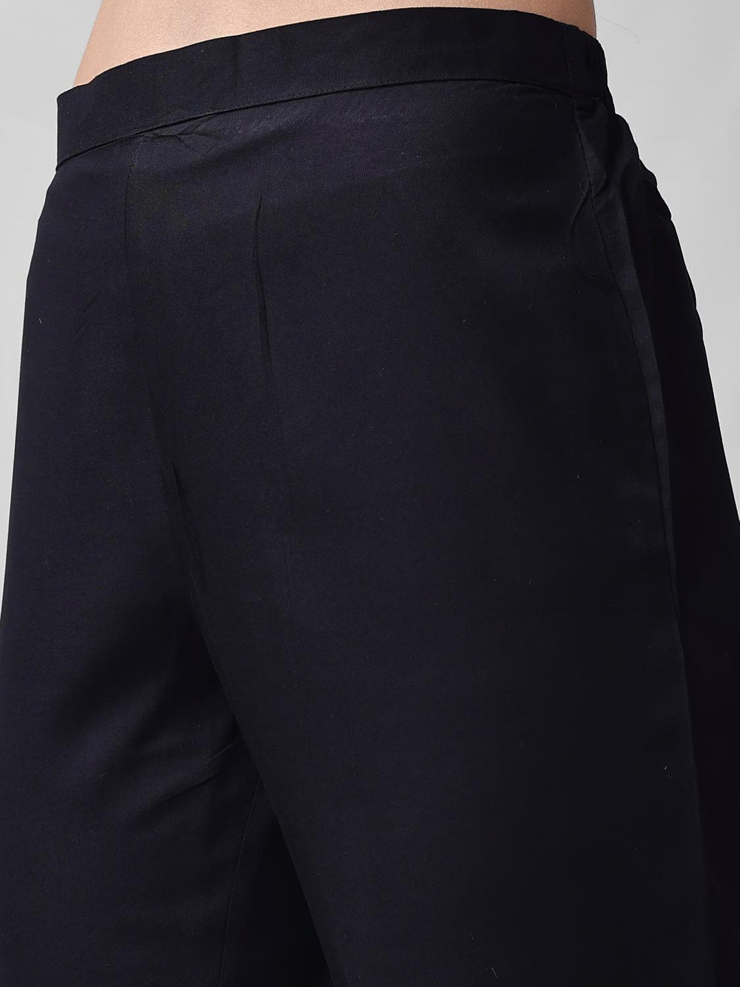 Black-Rayon-Halter-Neck-Gathered-3-Piece-Kurta-Set