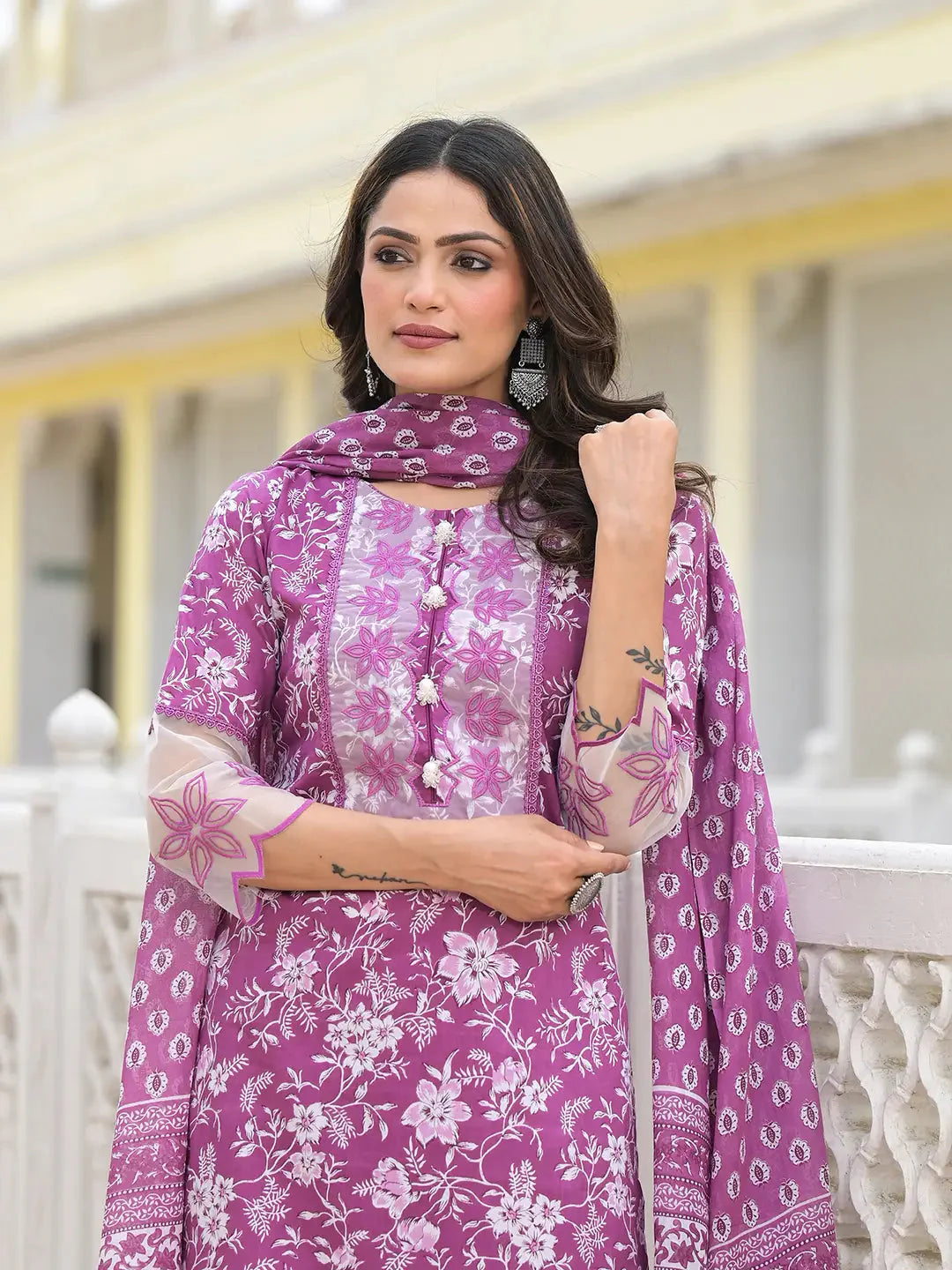 Lavender-Cotton-Floral-Print-3-Piece-Kurta-Set