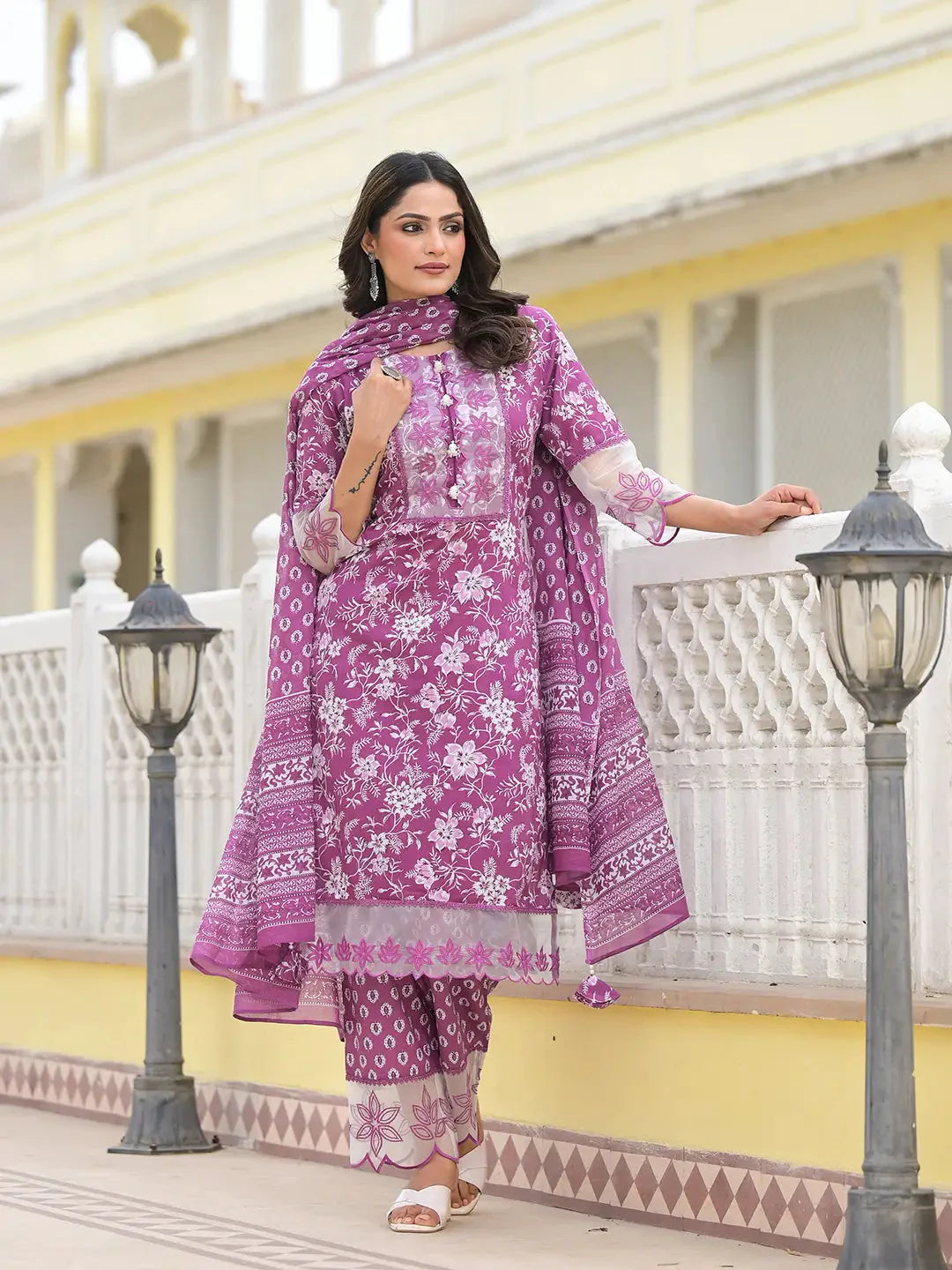 Lavender-Cotton-Floral-Print-3-Piece-Kurta-Set