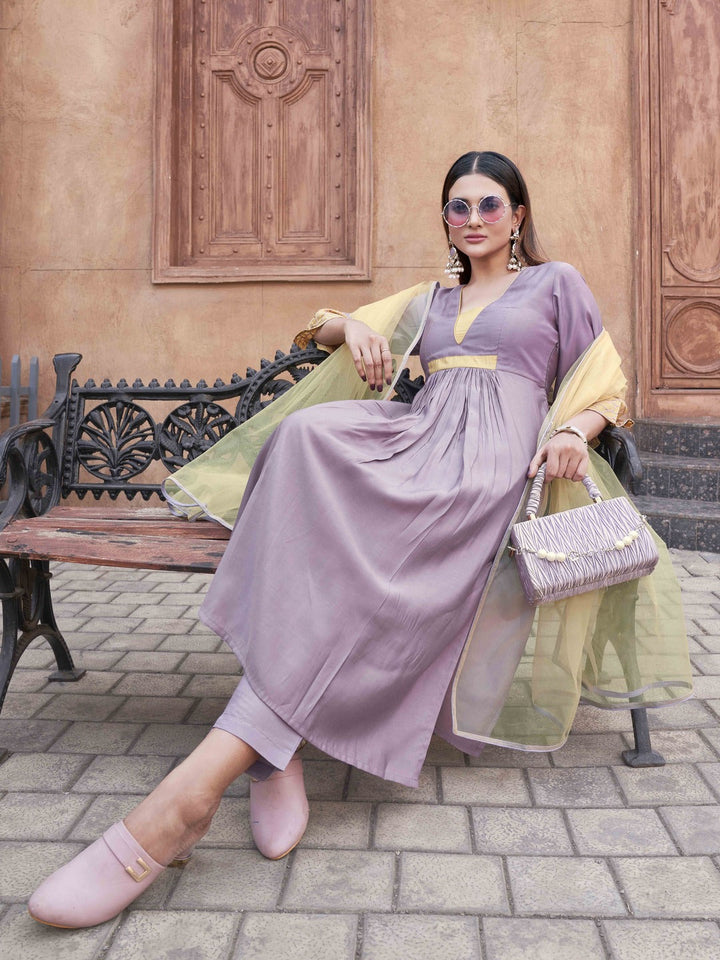 Lavender-Silk-Blend-Embroidered-Flared-3-Piece-Kurta-Set