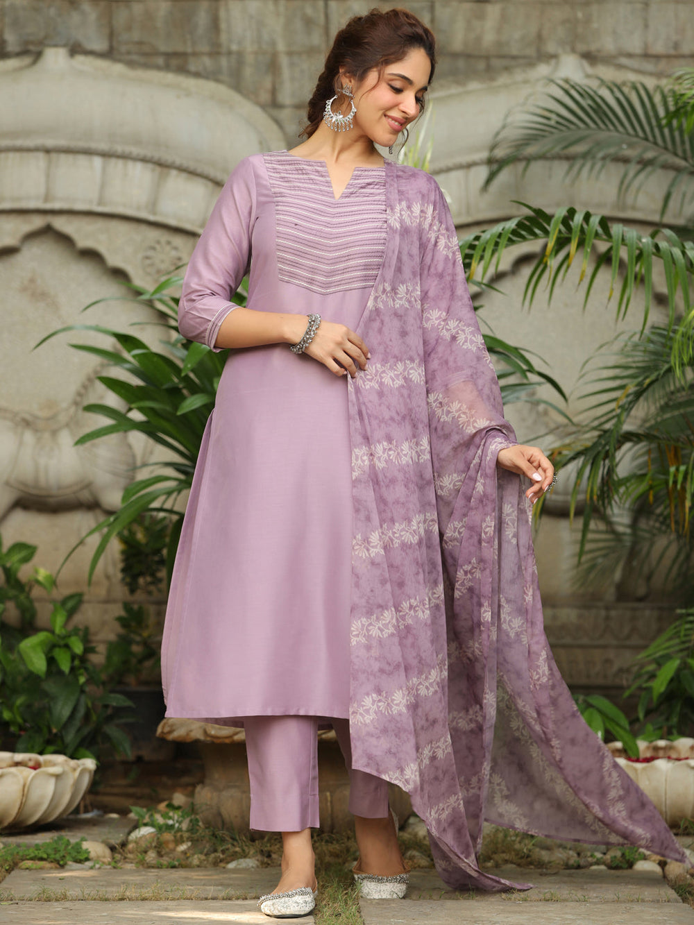 Lavender-Silk-Blend-Yoke-Embroidered-3-Piece-Kurta-Set