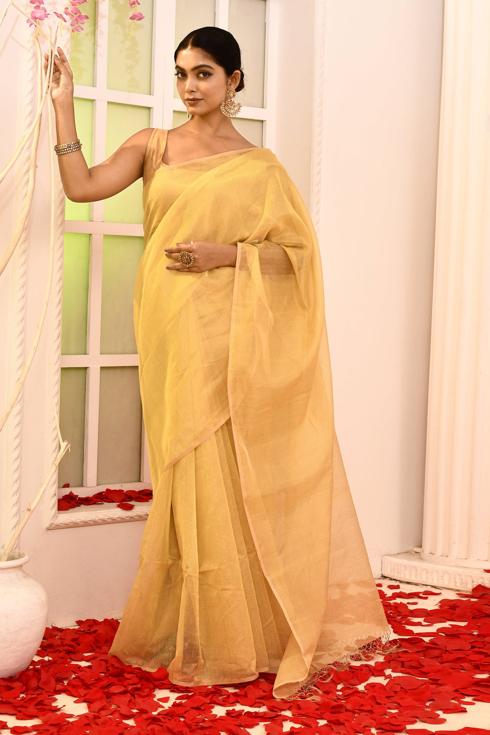 Lemon-Yellow-Maheshwari-Tissue-Small-Golden-Checks-Saree